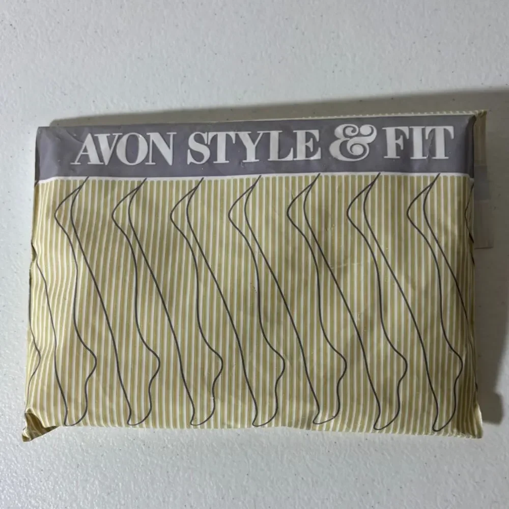 Vintage Avon Size Short Style & Fit White Total Support Pantyhose Deadstock